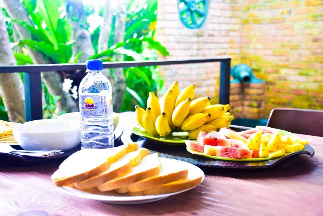 Airport Villa Kamatha -Foreign Booking Only คาตุนายากา ภายนอก รูปภาพ