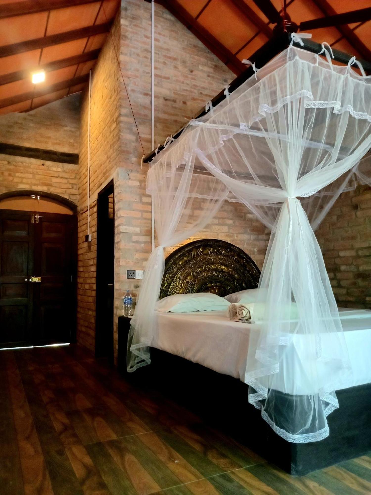 Airport Villa Kamatha -Foreign Booking Only คาตุนายากา ภายนอก รูปภาพ